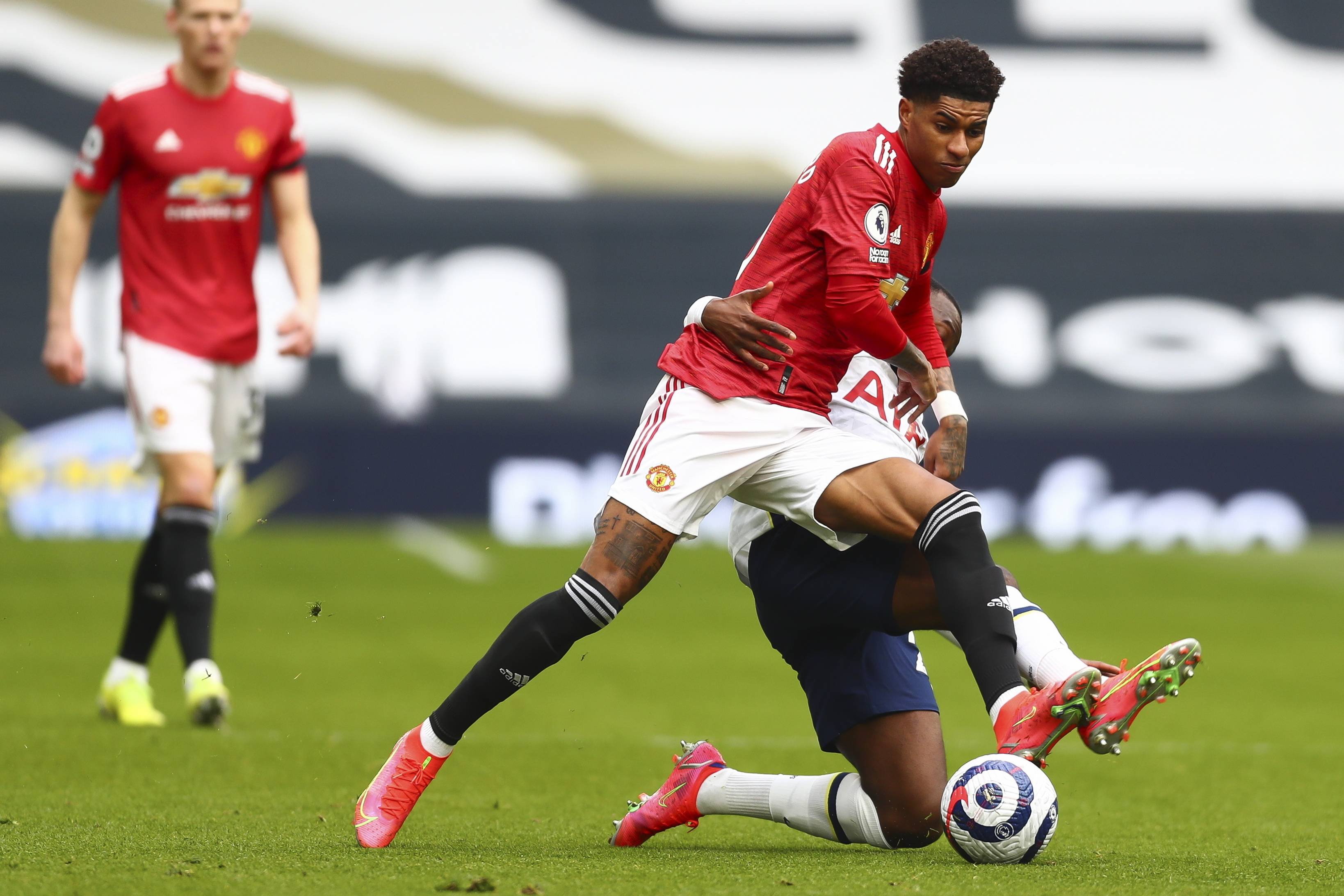 的內涵和意 的內涵和意